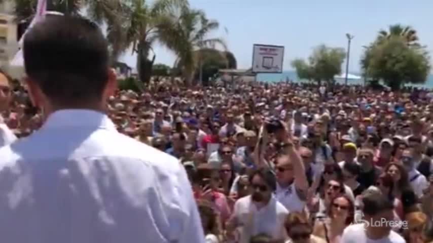 Di Maio: “Tagliamo subito i vitalizi, delibera già pronta”