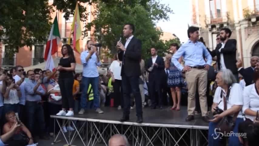 Di Maio: “Questo governo ha tutti contro: poteri forti e ‘prenditori’ “