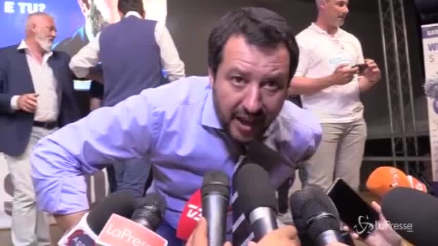 Migranti, Salvini: “Non ho detto che tutti sono galeotti. Ho detto che la Tunisia esporta anche galeotti”
