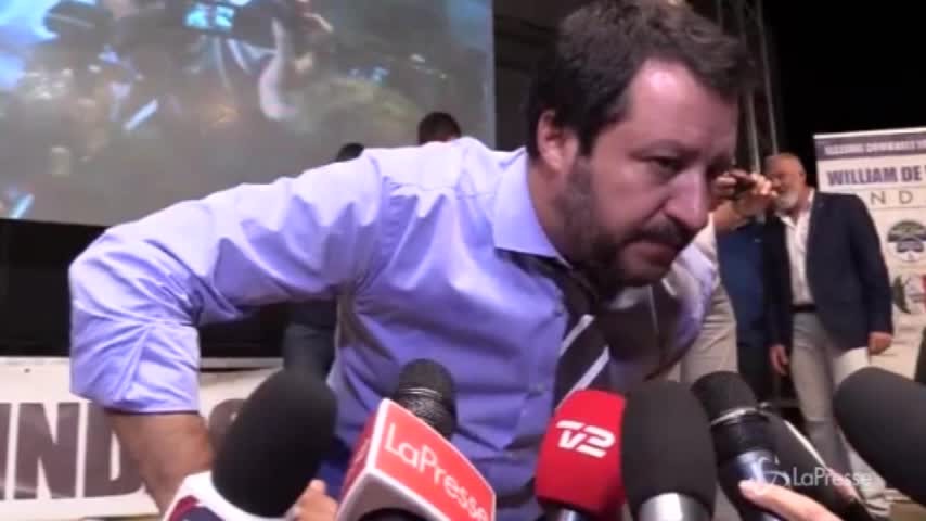 Flat tax, Salvini: “Prima pace fiscale, poi imprese e famiglie”