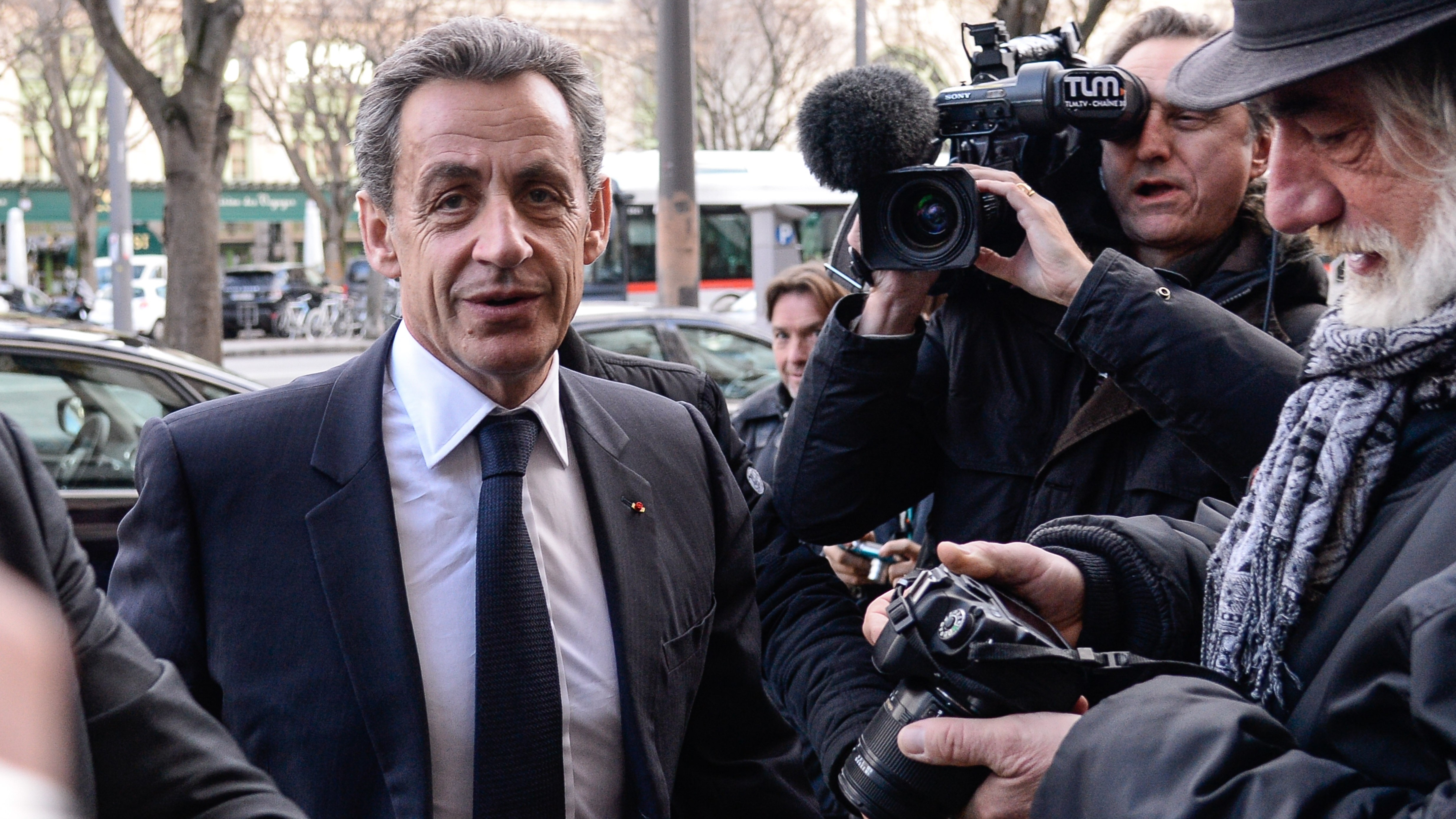 Tangenti da Gheddafi, Sarkozy indagato per corruzione e finanziamento illegale