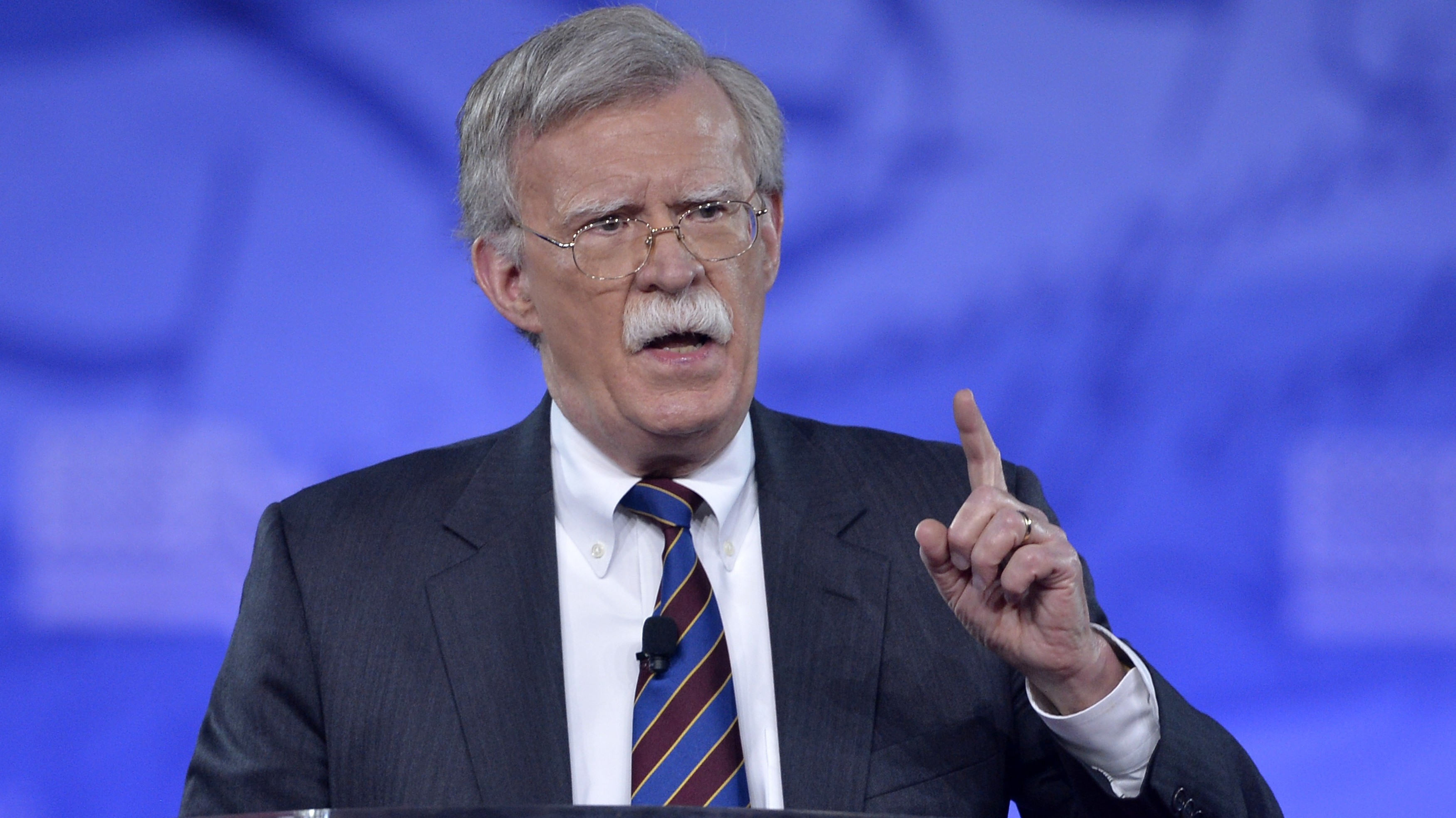 Bolton nuovo consigliere sicurezza nazionale: il falco che ‘spaventa’ anche la cerchia di Trump