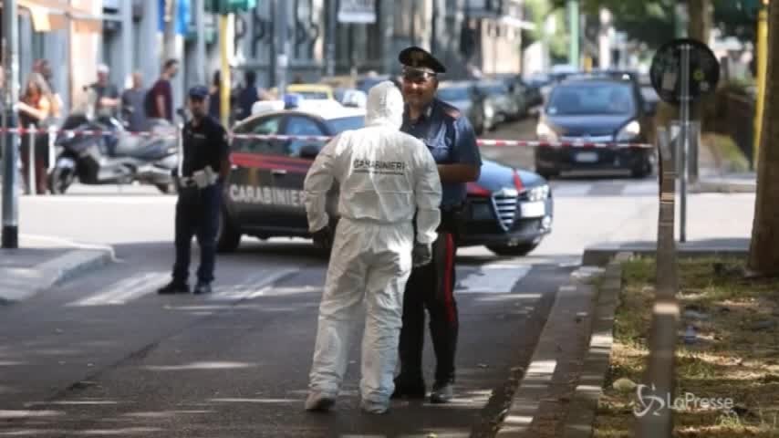Milano, fuori dalla discoteca dove un dominicano ha ucciso la sua fidanzata