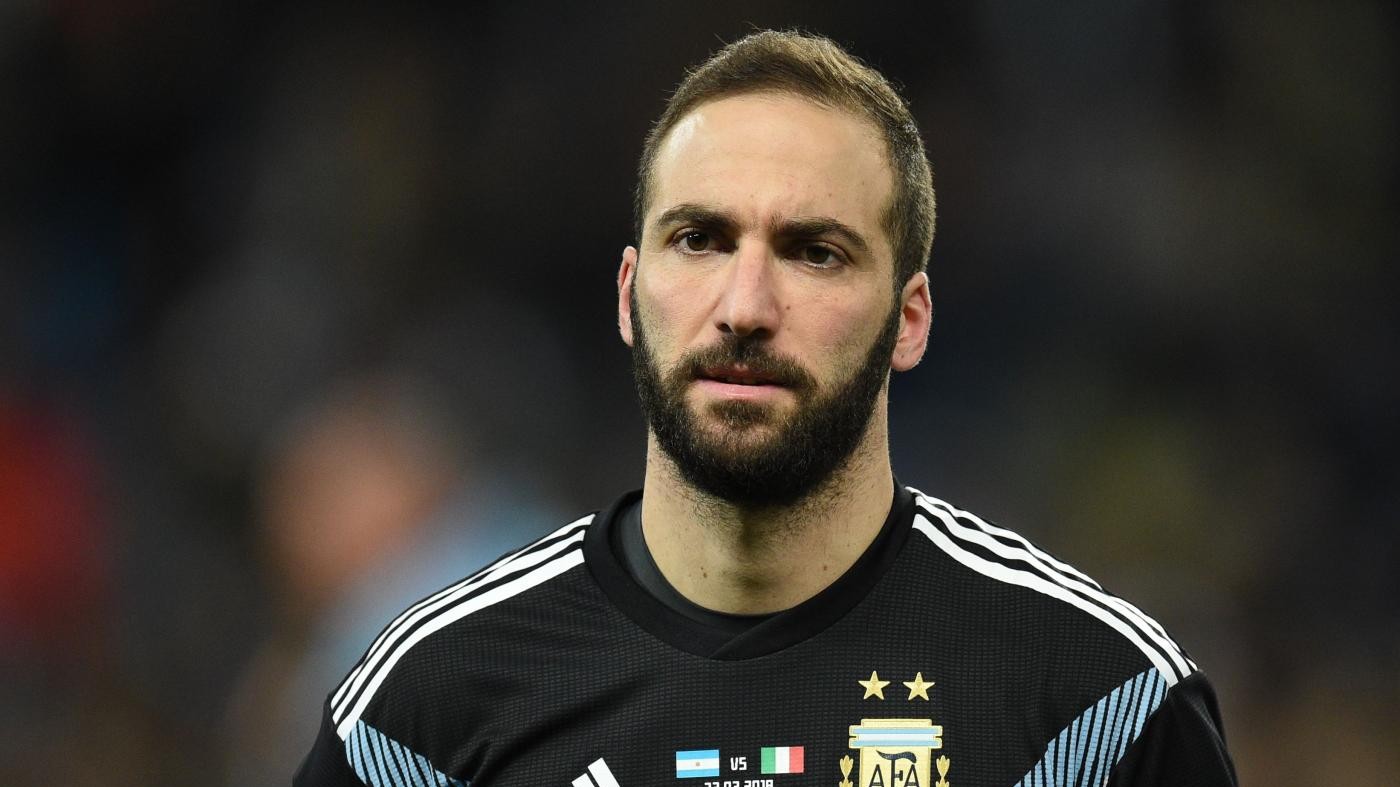 Argentina, Sampaoli: “Ci hanno preso a schiaffi”. Higuain sotto accusa