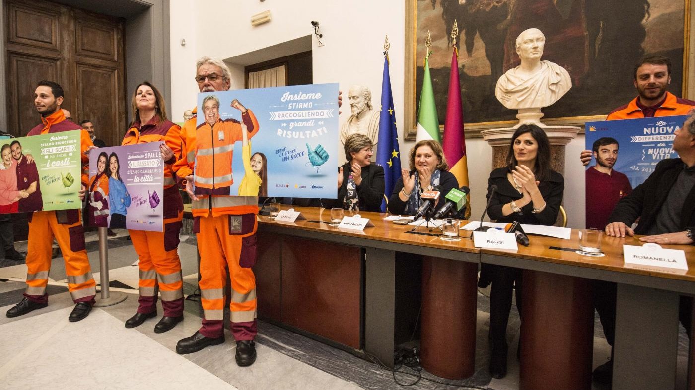 Rifiuti, Raggi tenta rivoluzione differenziata per 500mila romani