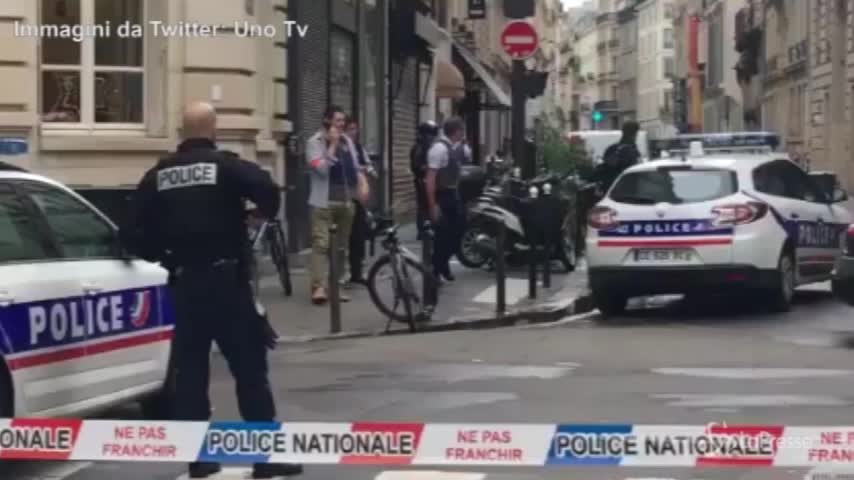 Parigi, uomo armato prende in ostaggio 3 persone: il luogo del sequestro