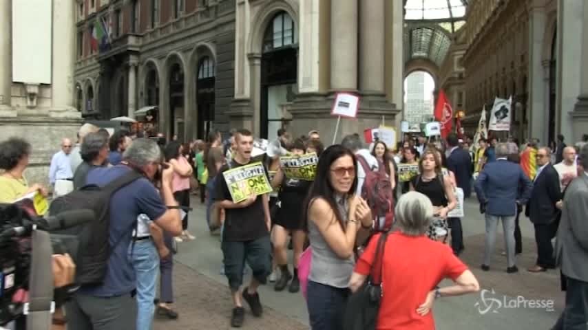 Milano, diecimila in piazza per la manifestazione “Aprite i porti”