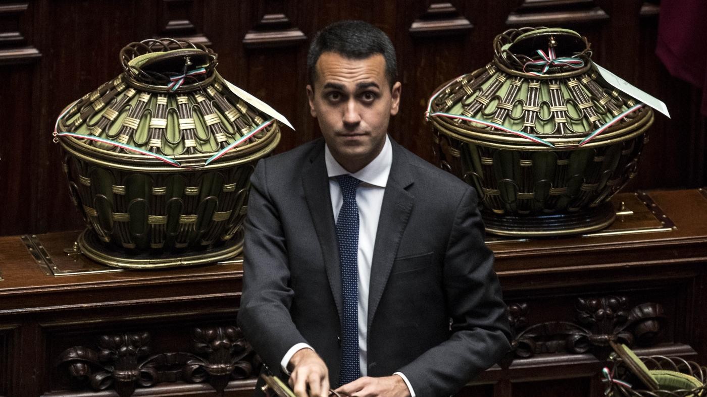 Di Maio a Pd e Lega: “Contratto di governo ma rottamate Renzi e Berlusconi”