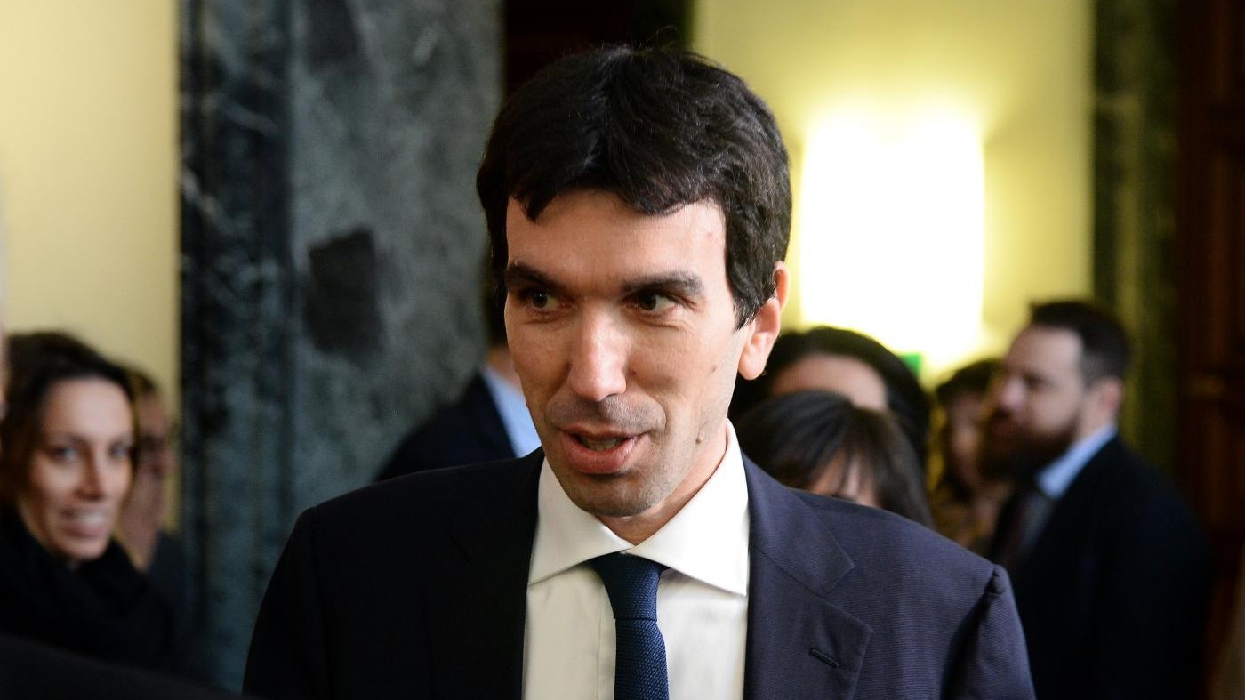 Pd, Martina: “Mi candido segretario per rilanciare il partito”
