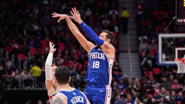 Nba, prosegue la striscia vincente di Philadelphia, 19 punti Belinelli