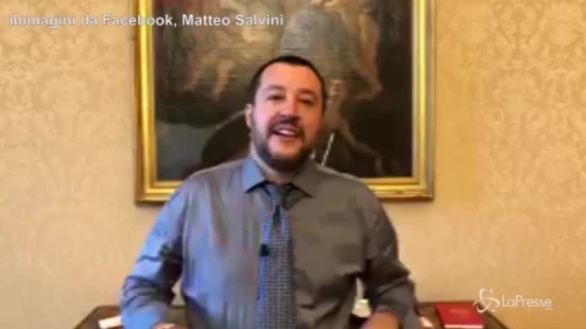 Salvini, gli auguri agli studenti: “La mattina della mia maturità comprai la Gazzetta”