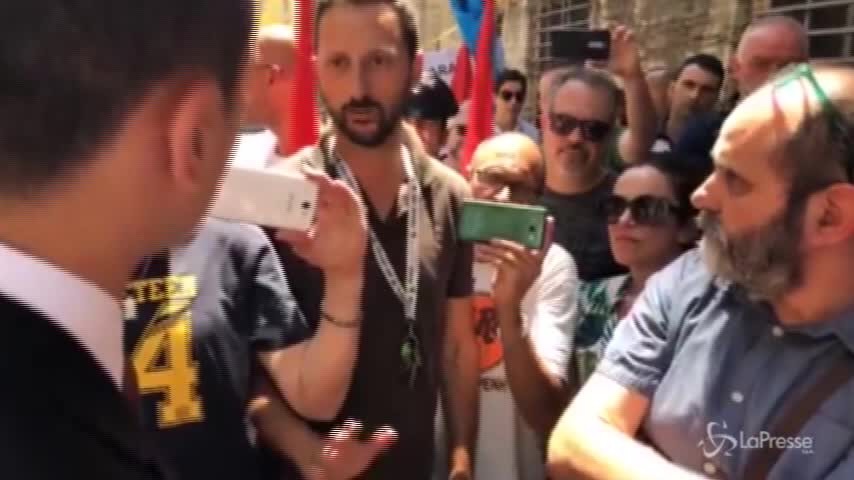 Lavoratori Pac2000 a Di Maio: “La cooperativa è un’associazione a delinquere. Arrestateli”