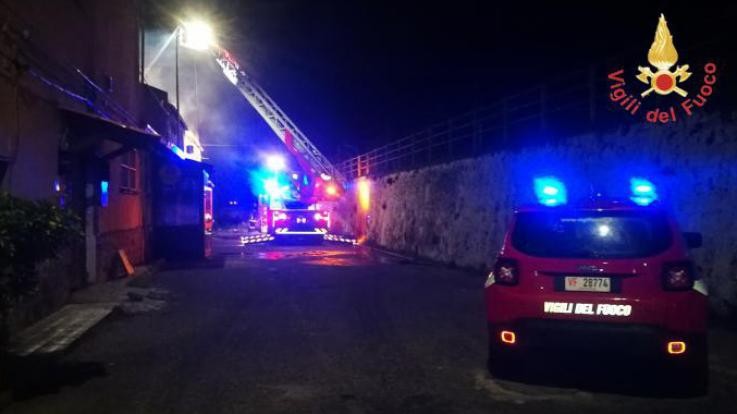 Catanzaro, rogo in pub appiccato dalle vittime con 80 litri di benzina