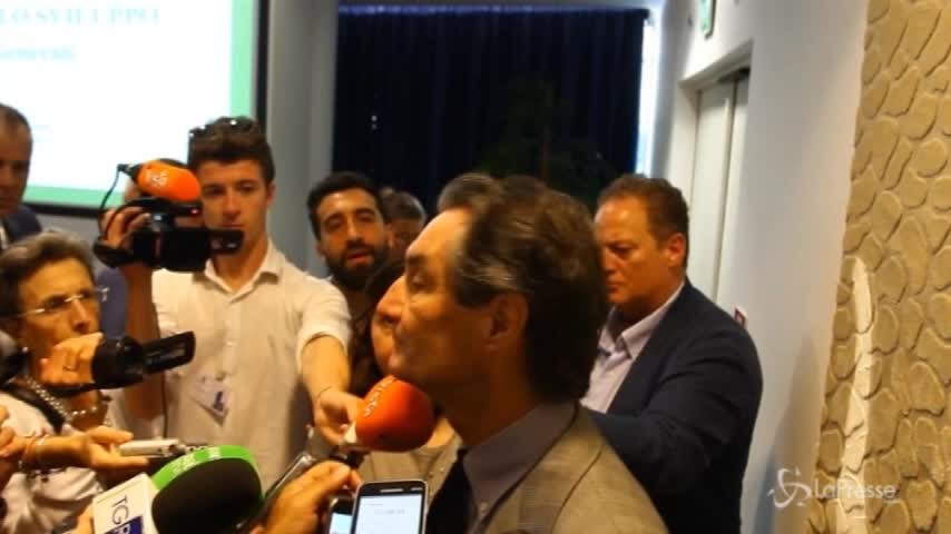 Fontana ai pendolari: “Mi vergogno ma chiedo di avere pazienza”