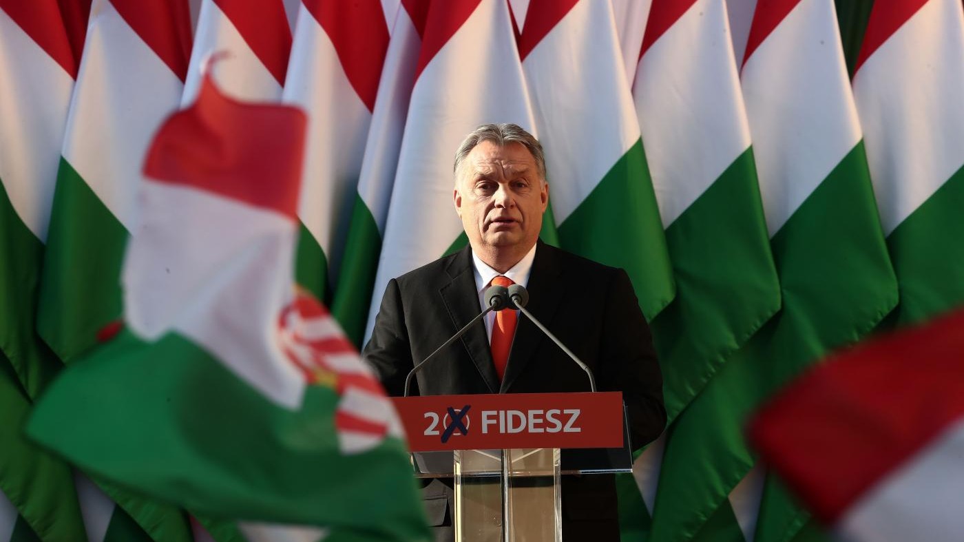 Ungheria al voto, affluenza alta e code ai seggi. Orban punta a quarto mandato