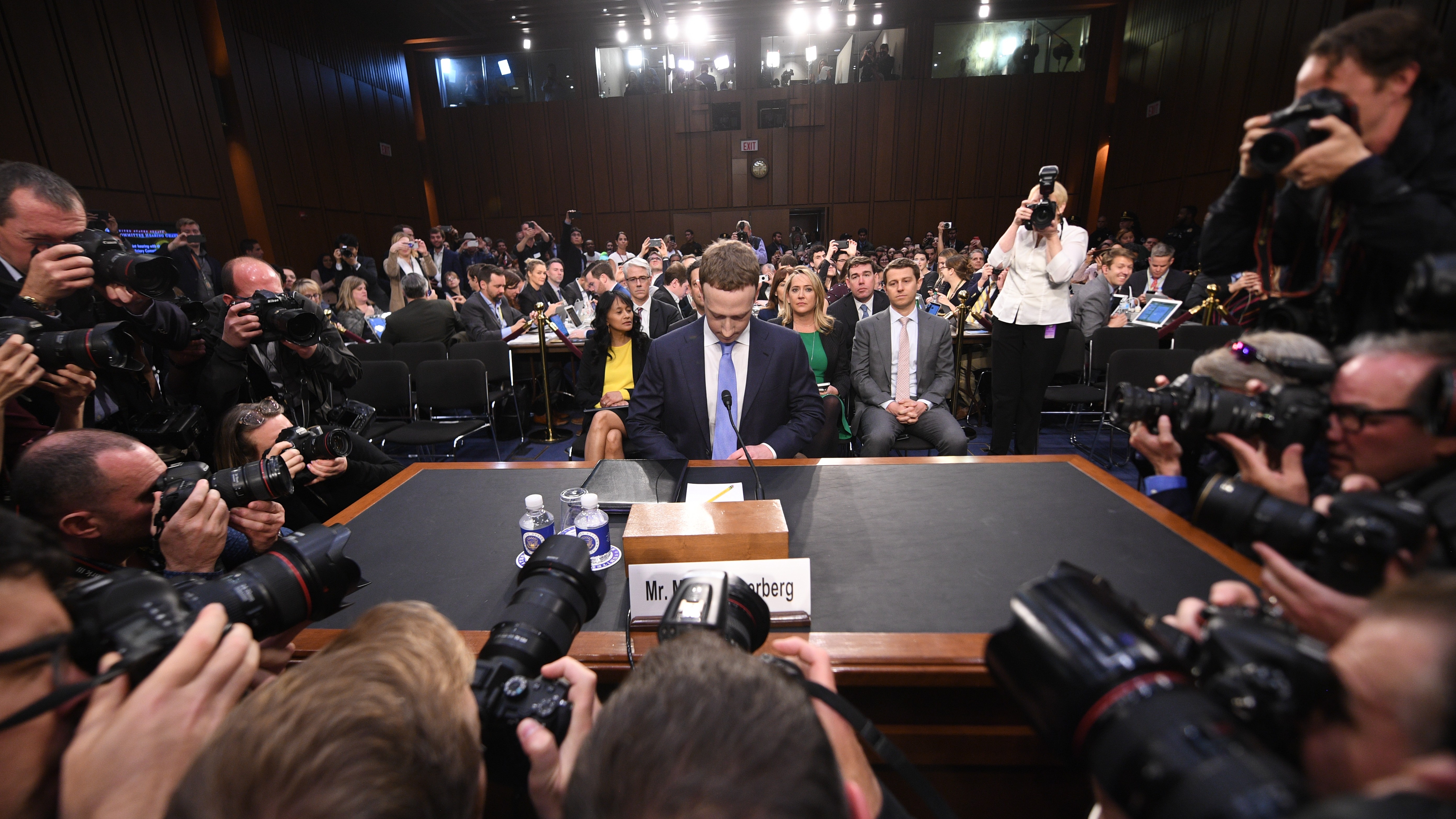 Facebook-Cambridge Analytica, Zuckerberg ribadisce: “E’ stato un mio errore, mi dispiace”