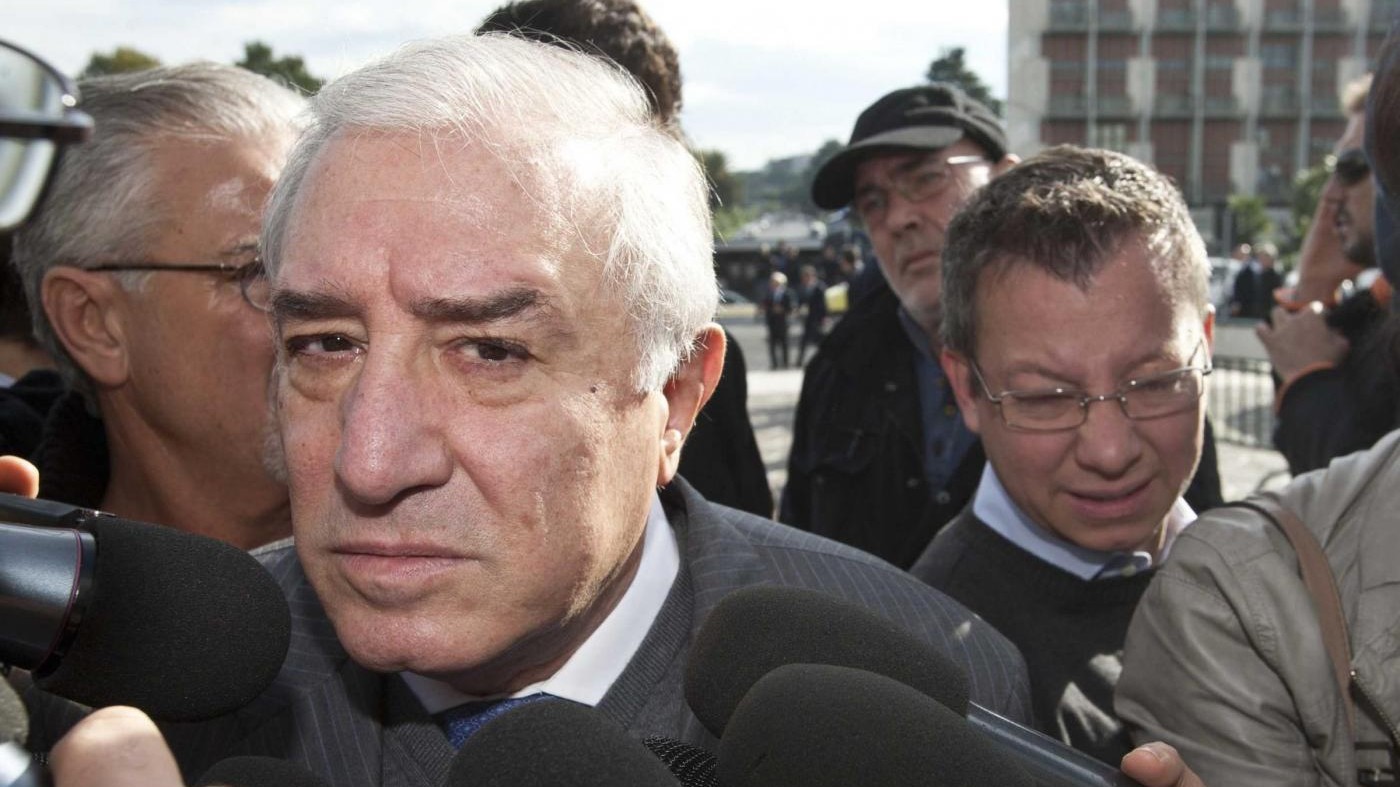 Dell’Utri resta agli arresti: “Detenzione in ospedale non lede diritti umani”