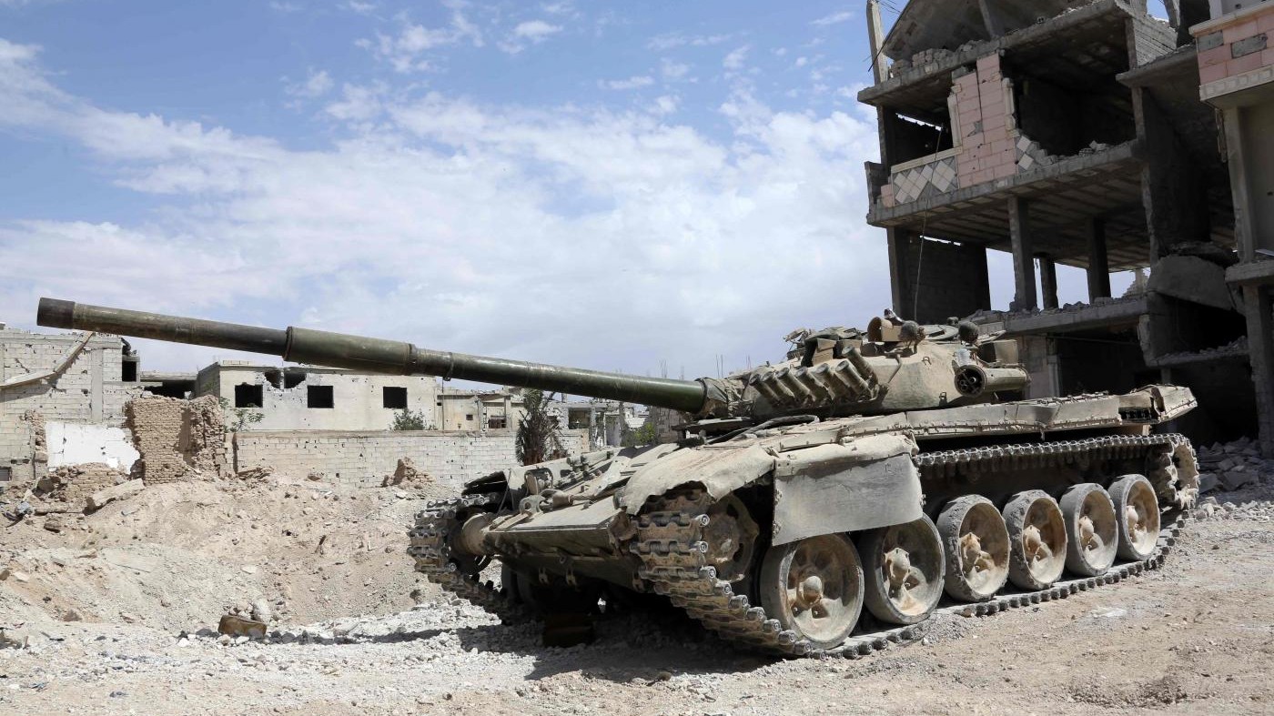 Siria, bandiera governativa su Douma: regime riprende controllo della Ghouta Est