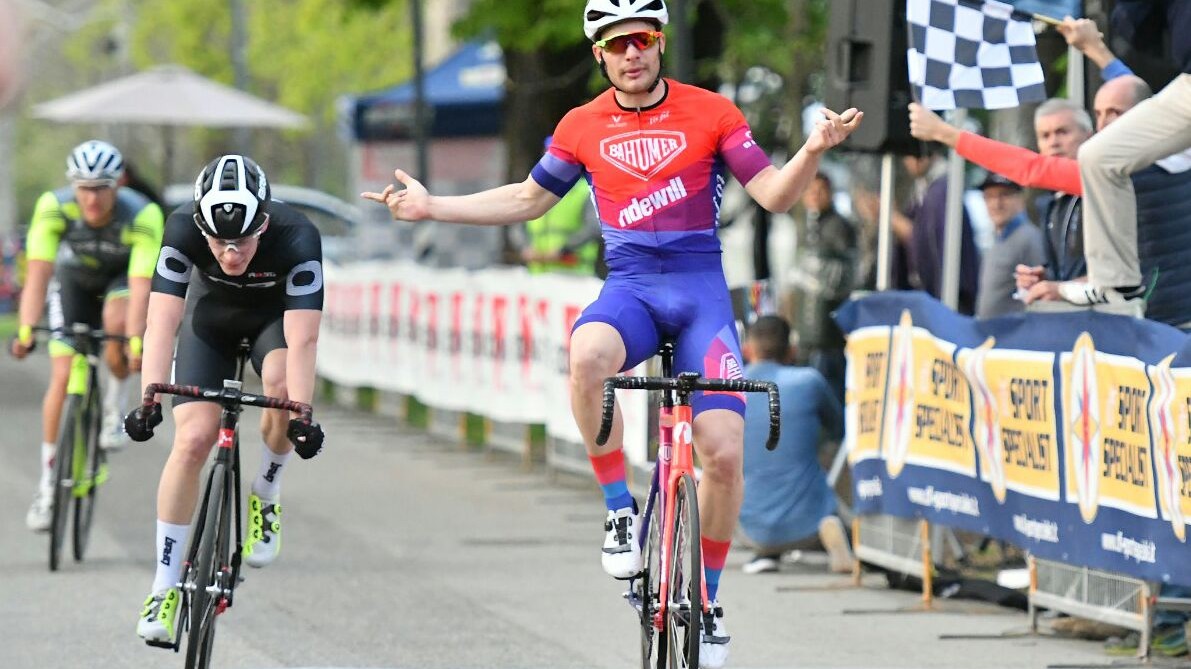 Ciclismo, Italian Fixed Cup: Longo vince la seconda tappa. Poccianti nuovo leader