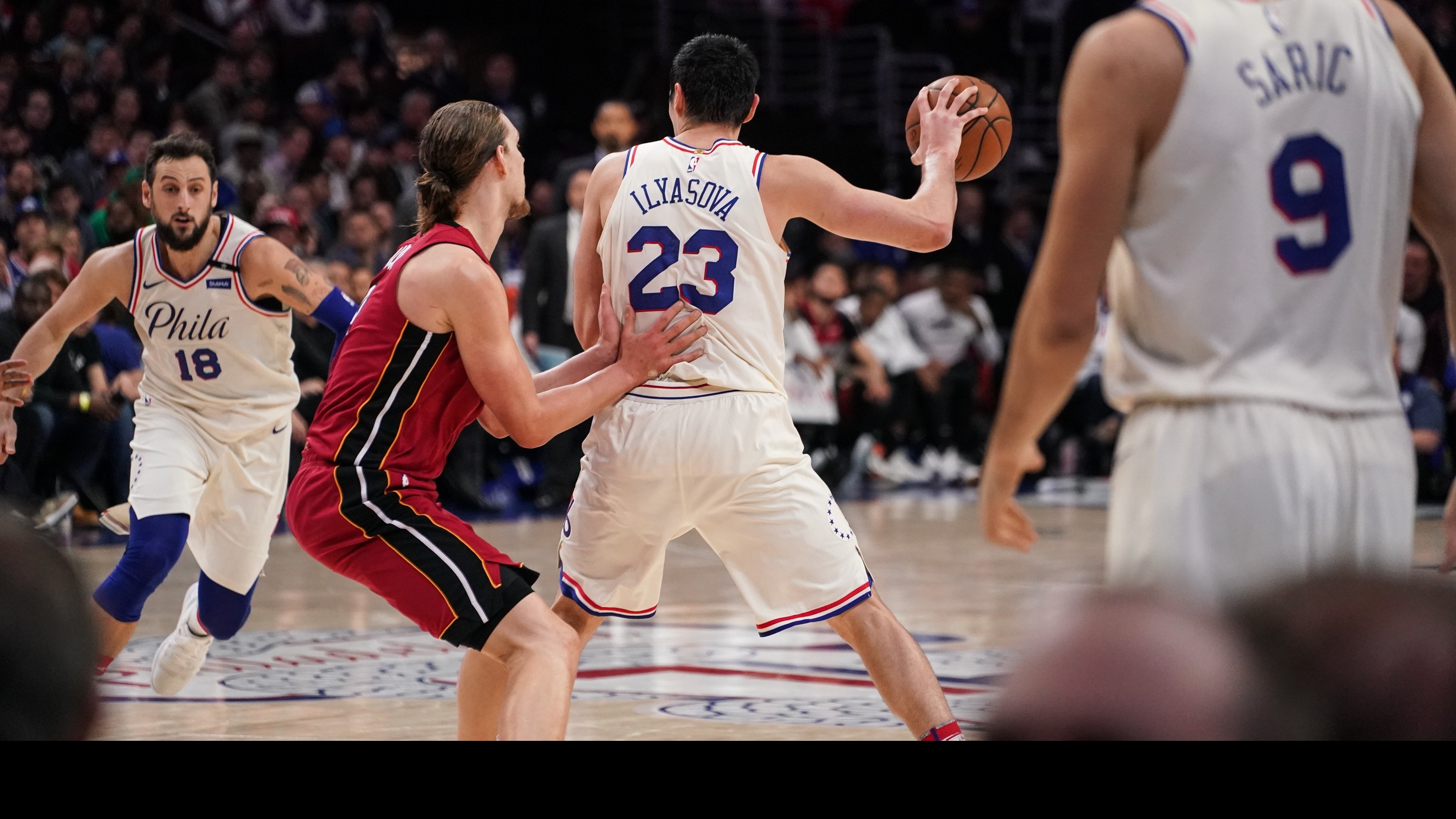 Playoff Nba, sconfitta casalinga per i 76ers di Belinelli. Bene i Golden State