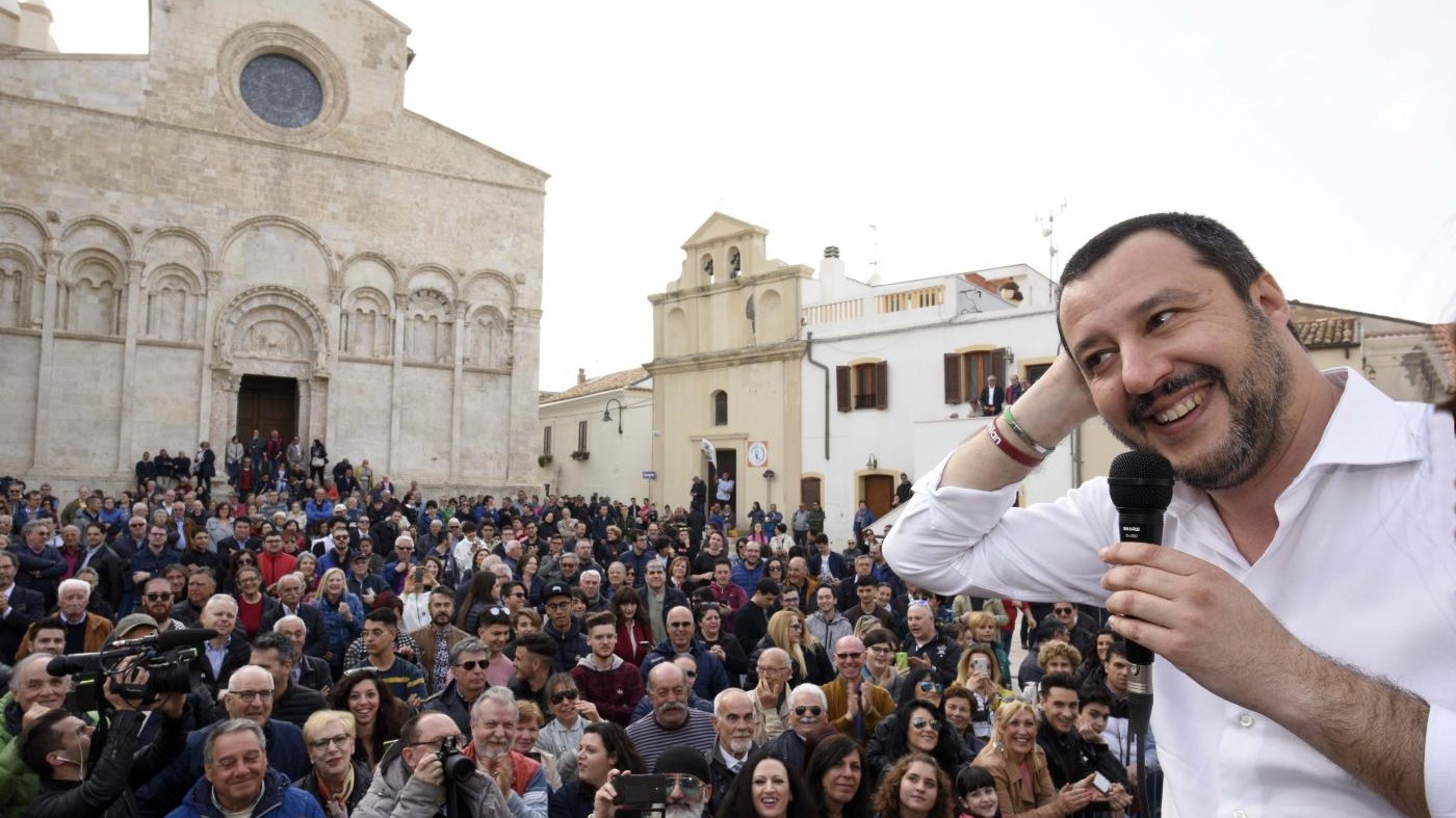 Governo, Salvini apre alla figura terza: “Basta che condivida i programmi”