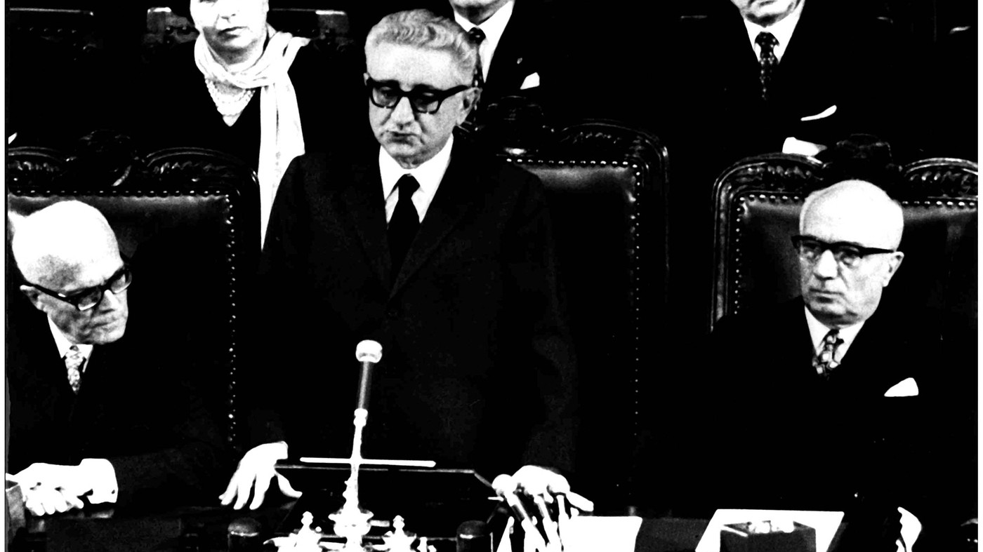 Governo, i tempi dell’esplorativo: dai 5 giorni di Fanfani ai 22 di Leone