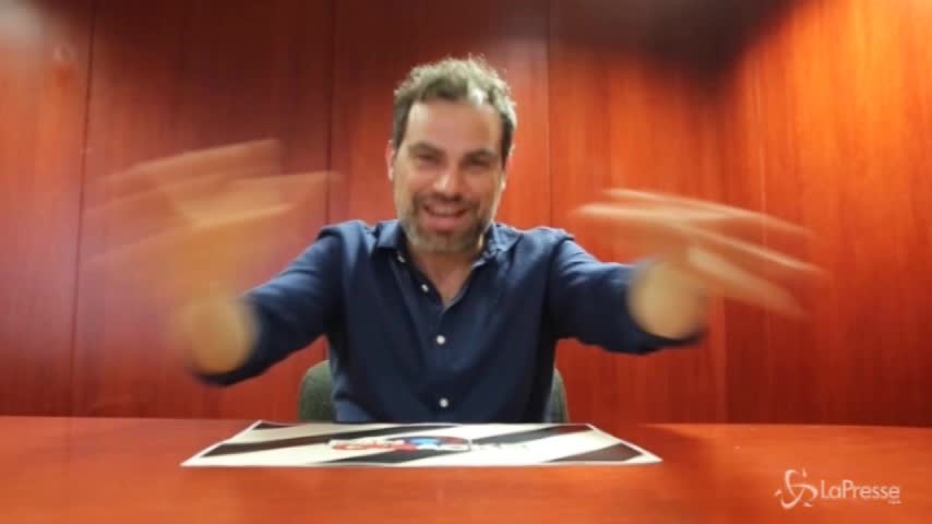 Torna “Fan Caraoke”, alla guida c’è Andrea Perroni
