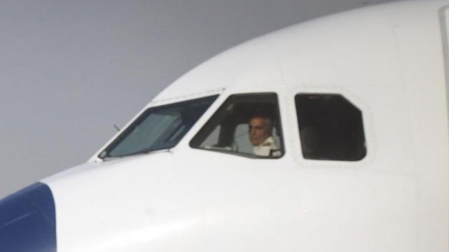Iran, si schianta aereo con più di 60 persone a bordo: non ci sono superstiti