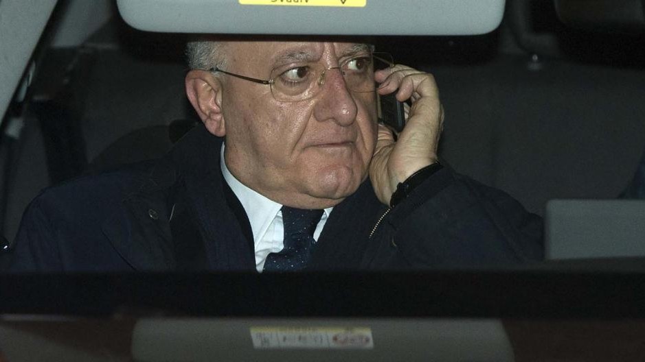 Inchiesta Napoli, De Luca: “Querelo Di Maio, rinunci a immunità”