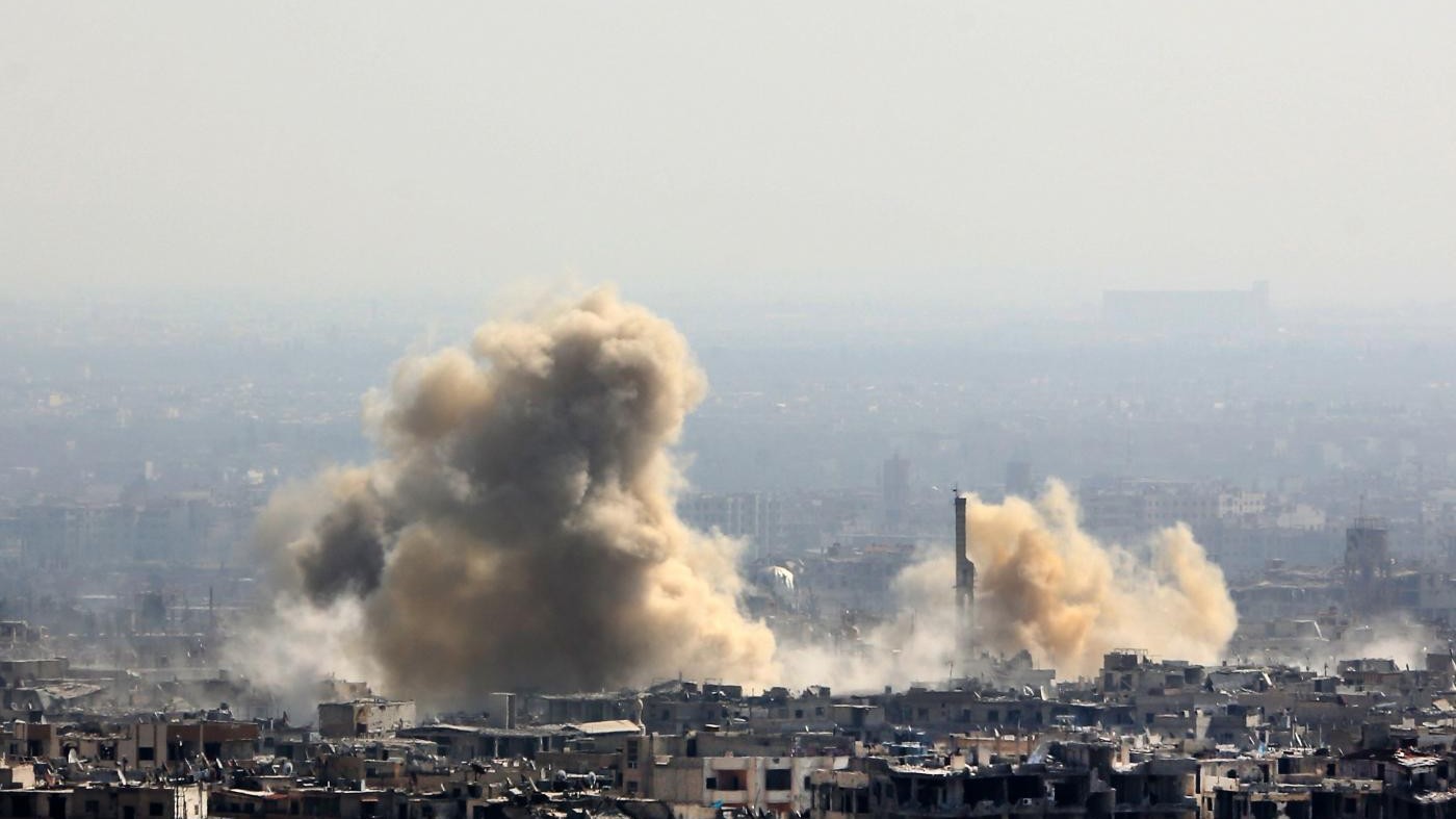 Siria, almeno 13 morti in bombardamenti su Goutha