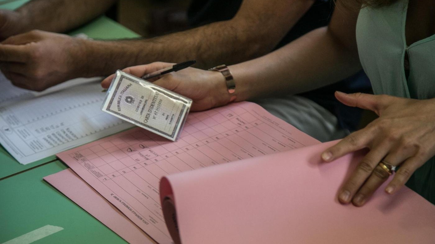 Guida al voto: come funziona, cosa si può fare, cosa no e come li contano