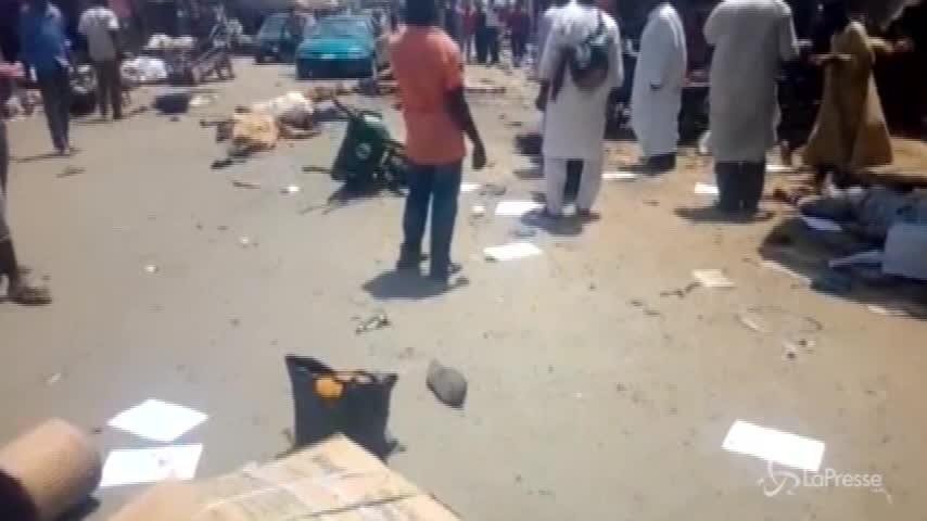 Nigeria: oltre 60 morti in un doppio attentato
