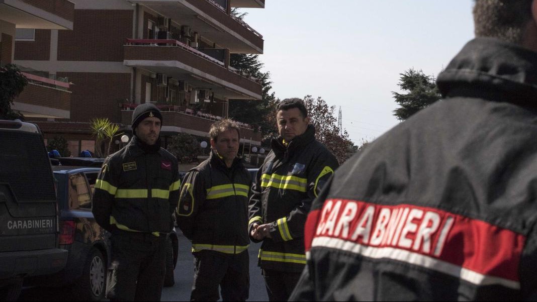 Barricati in casa e killer: i precedenti della tragedia di Latina