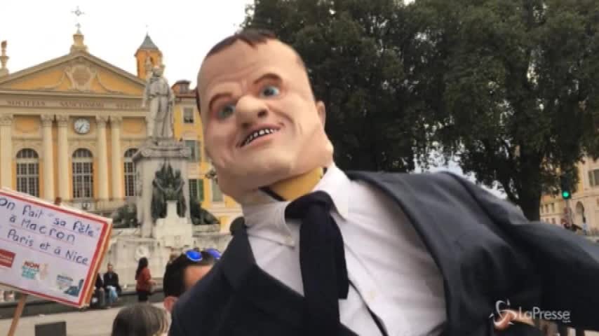 Francia, sabato di protesta contro Macron a Parigi: schierati 2mila agenti