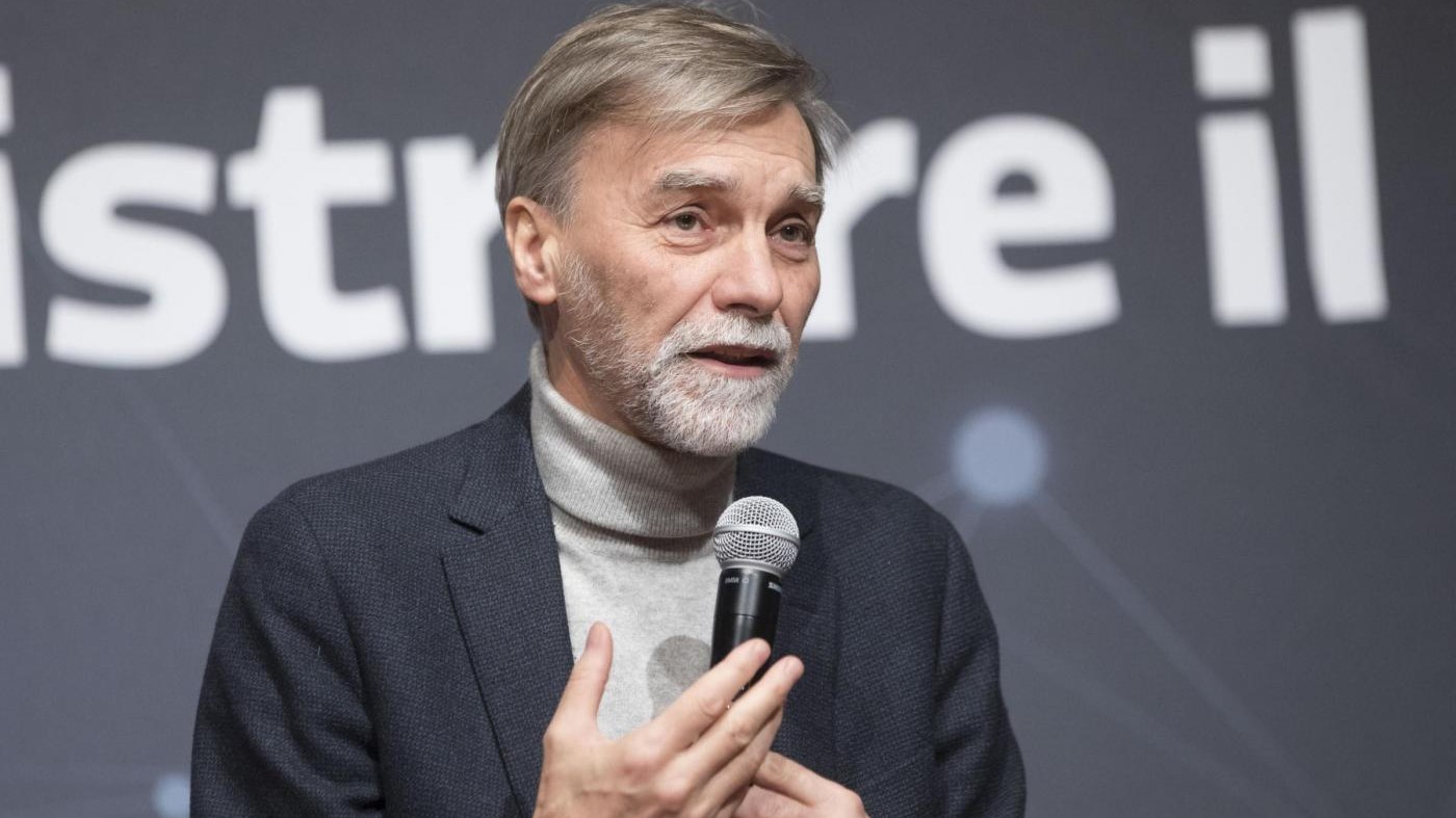 Maltempo, Delrio: “Verrà aperta un’indagine sul caos ferroviario”