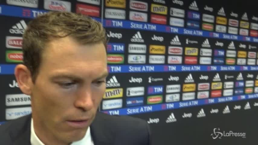 Juventus, Lichtsteiner saluta: “Ogni tanto bisogna cambiare”