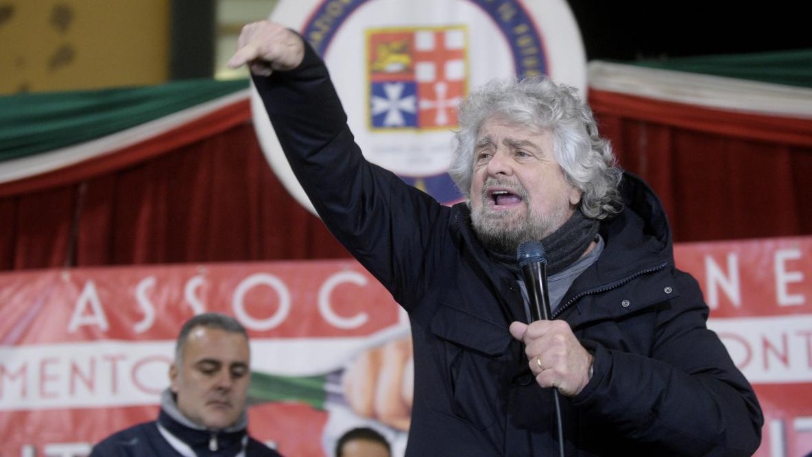 Elezioni, Grillo: “Siamo rimasti solo noi e Forza Italia, diamo ultima spallata”