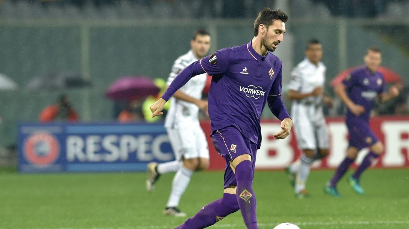 Morte Astori, Firenze sgomenta per la scomparsa: “Ciao Capitano”