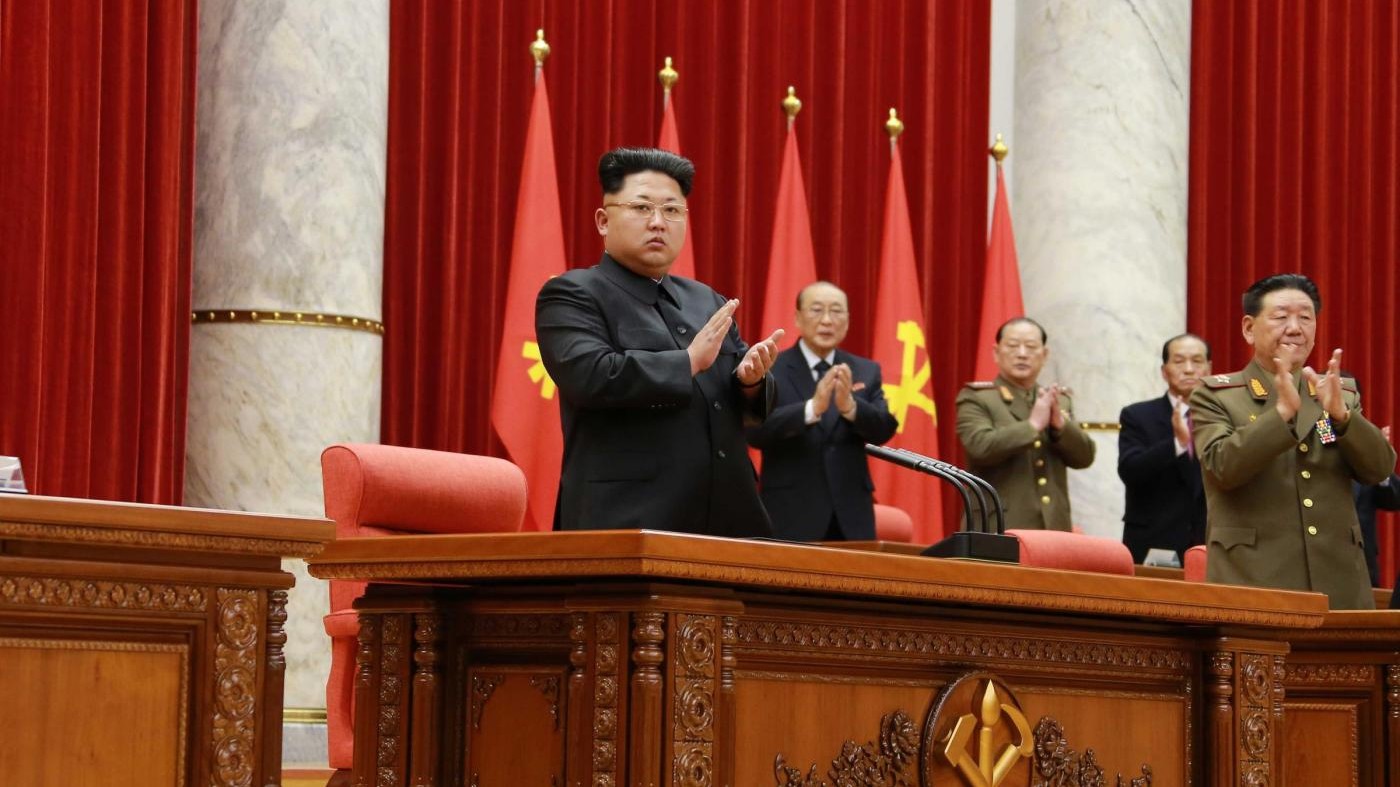 Nord e Sud Corea verso accordo per summit. Ma Seul frena: “Intesa non c’è ancora”