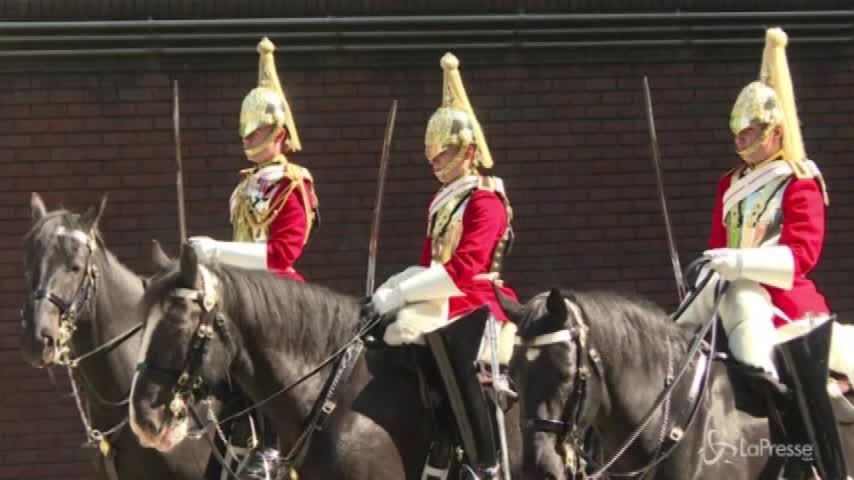 Royal Wedding, la cavalleria britannica si prepara alle nozze dell’anno