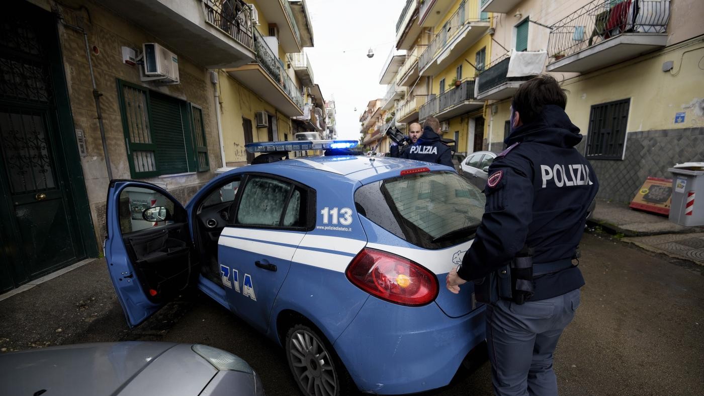 Napoli, uccide il figlio a sprangate dopo una lite: arrestato