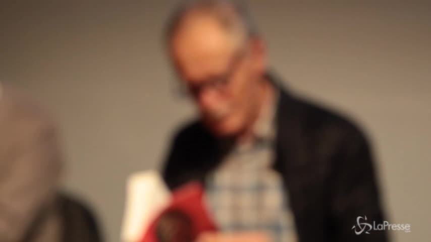 Salone Torino, Erri De Luca: “Incito al reato di solidarietà”