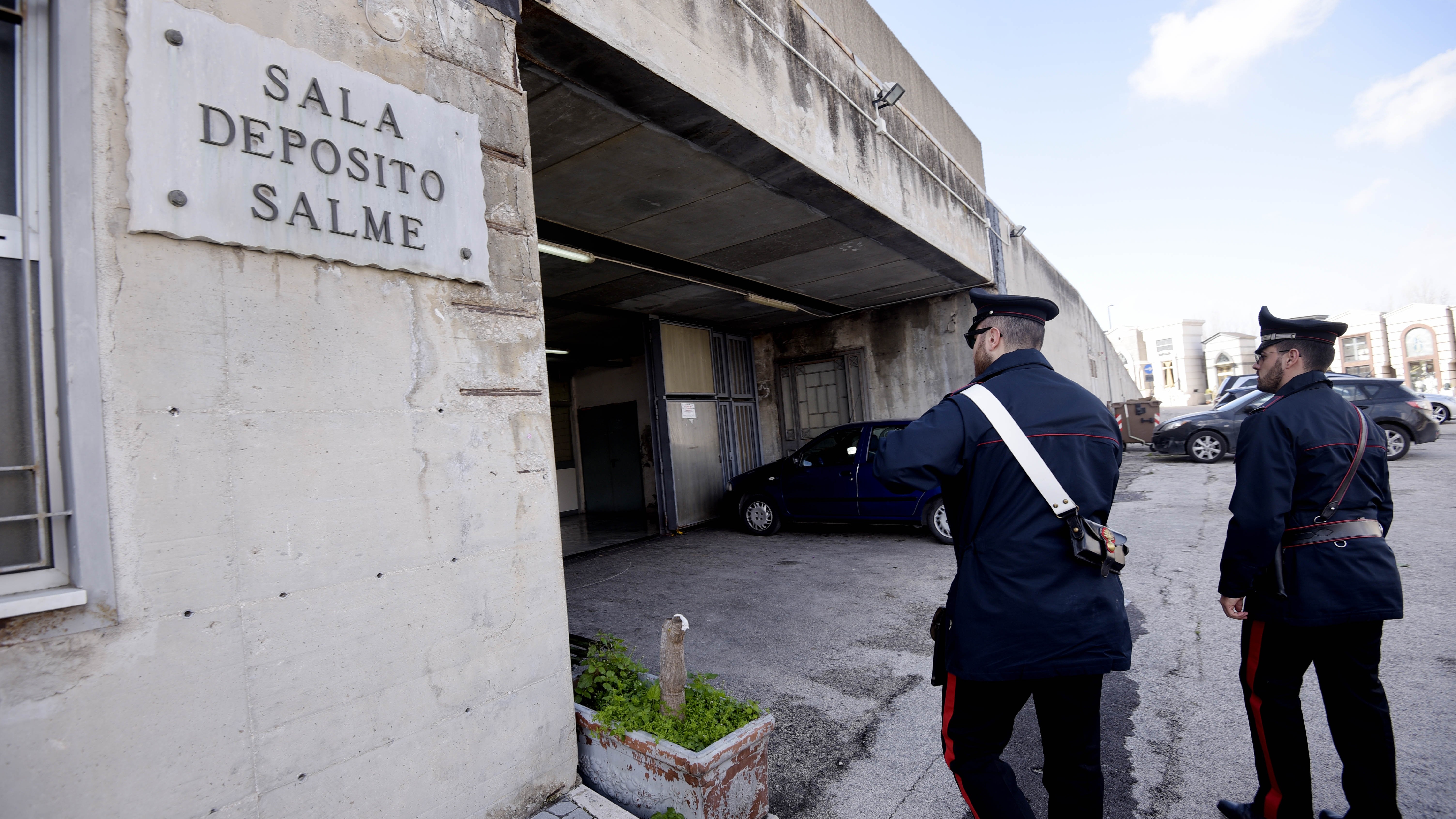 Cisterna di Latina, si risveglia dal coma la moglie carabiniere: non sa delle figlie