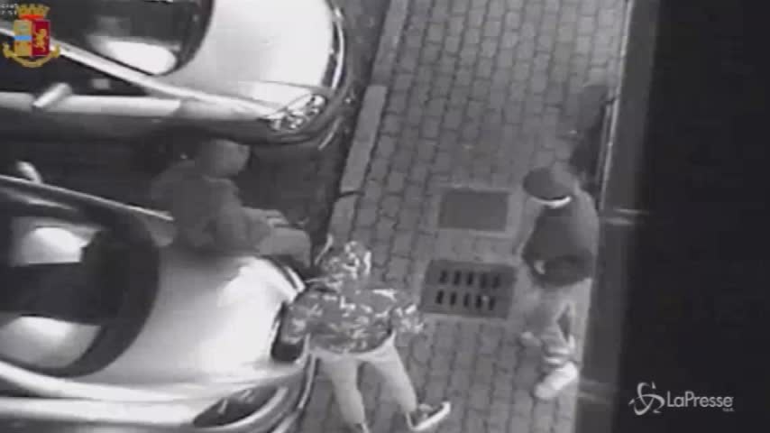Modena, fermata baby gang specializzata in furti di auto e rapine