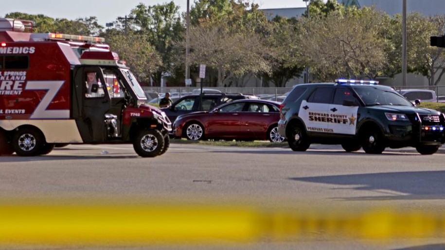 Usa, spari in una scuola in Alabama: muore studentessa 17enne
