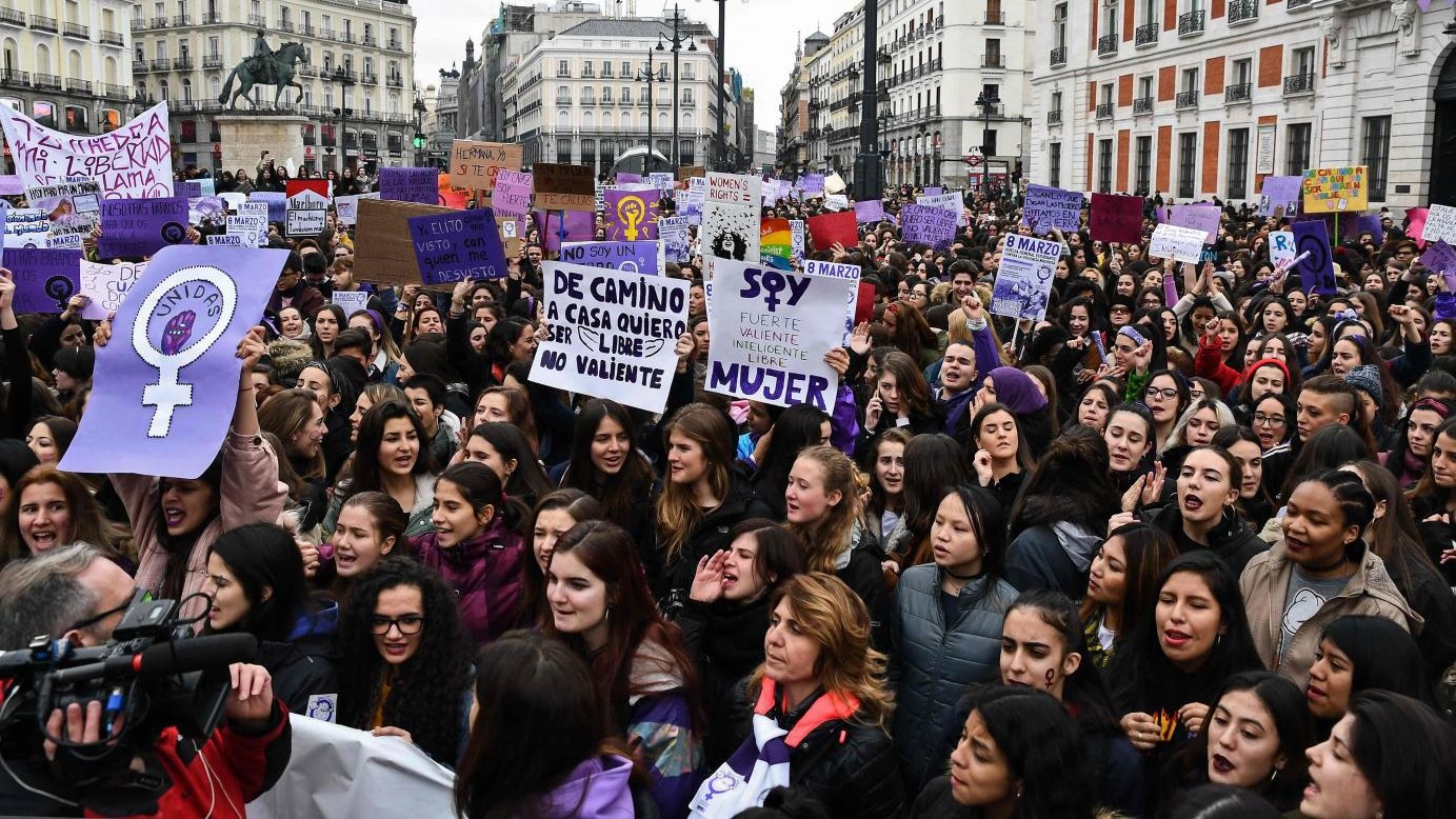 8 marzo, le donne protestano in tutto il mondo nell’anno di #MeToo