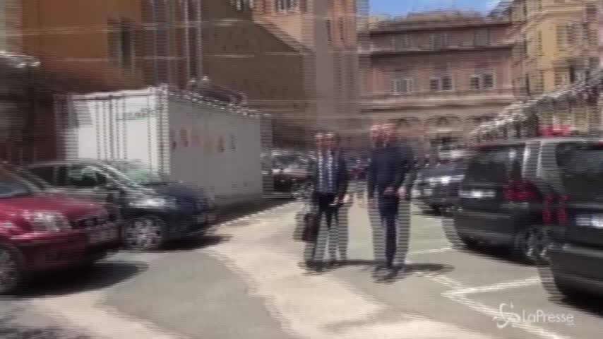 Governo, accordo lontano: M5S e Lega chiedono tempo