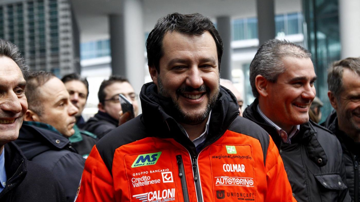 Salvini contro Bruxelles: “Presenteremo subito una manovra con meno tasse”