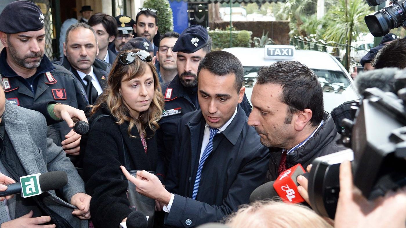 Di Maio incontra i neoeletti M5s: “Saremo lampadina che illumina Parlamento”