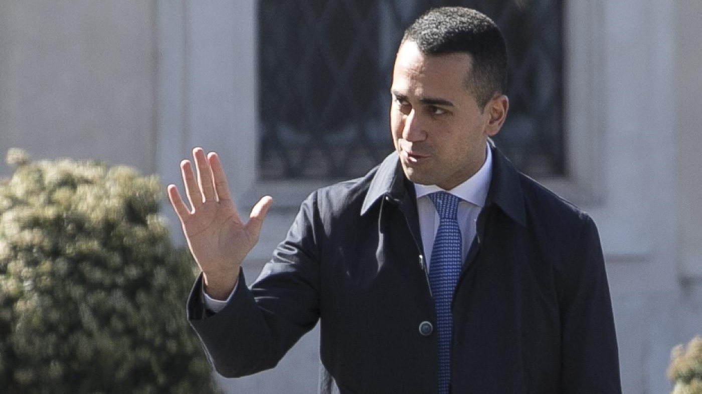 Di Maio risponde al vescovo Bassetti: “Reddito di cittadinanza e manovra shock per lavoro”